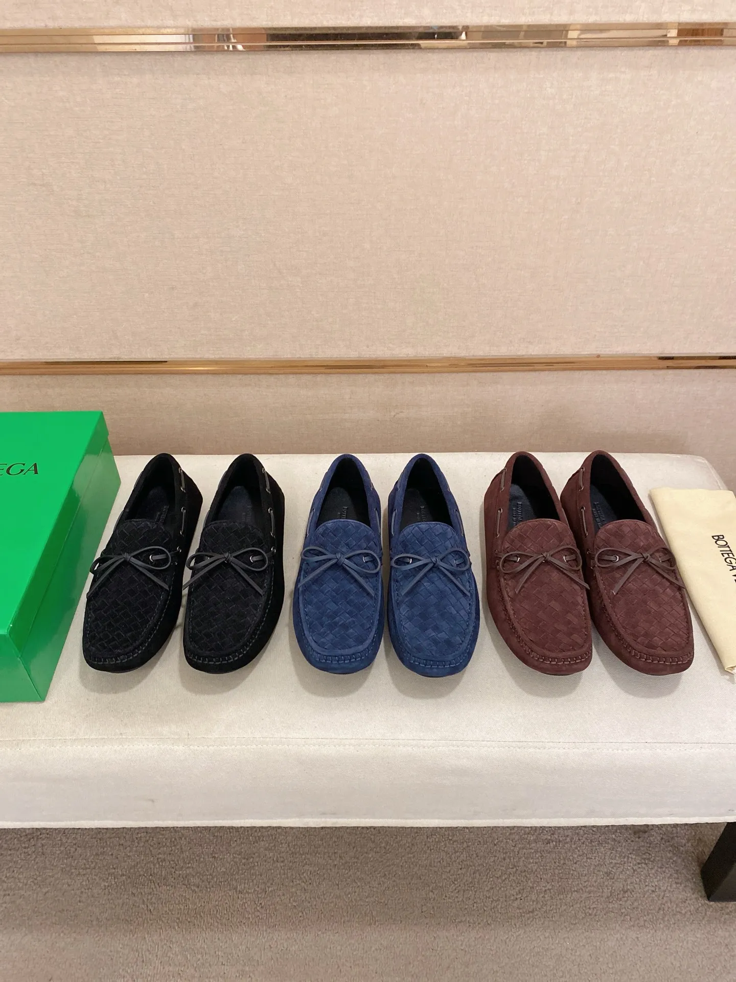 Men's shoes 💰 400💰 (Niu Li + Niu Pad) [BV] latest hot style‼ ️Casual men's shoes, uppers imported deer pattern first-layer cowhide ➕Full imported cowhide lining✔️Exquisite workmanship, excellent foot feel, special rubber soles✔️, cool and fashionable, the latest fashion, fashionable outsole, hurry up. Code number: 38-44 (can be customized to 37.45, non-refundable)